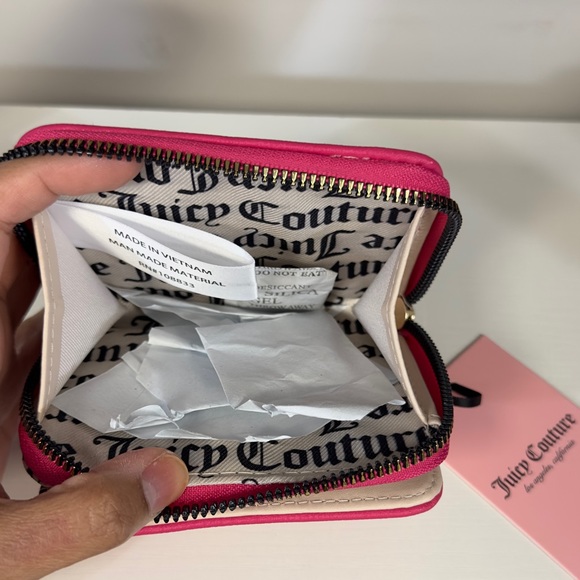 Juicy Couture Love Mode Small Zip Around Hot Pink Wallet NWT - Picture 7 of 9